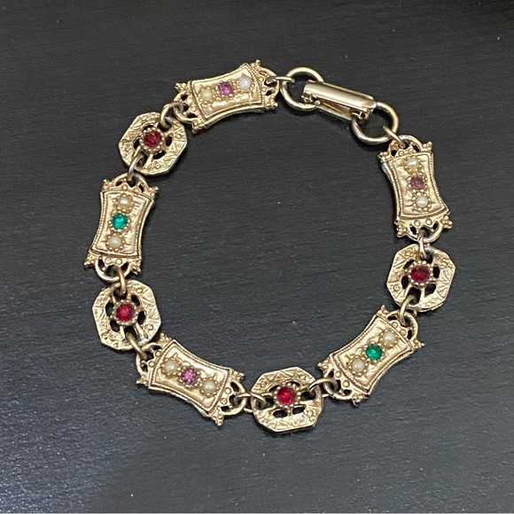 Vintage Unsigned Sarah Coventry Victorian Revival Gold-tone Link Bracelet - Picture 2 of 12